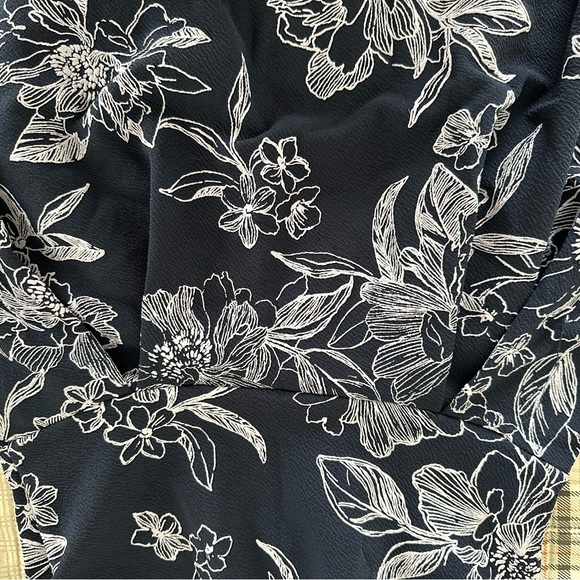 Soprano Casual Halter Neck Dress Size Small - Picture 3 of 5